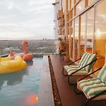 Full Duplex Apartment - With Private Pool - Gnite Stay