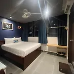 Dong Nhu Hotel