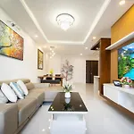 2 Bedroom Apartment - Free Pool 19 Floor - Sunrise City North - D7