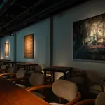 Khách Sạn Roseland Point