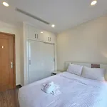 Vinhomes Landmark Luxury Apartment By Navie