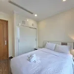 Vinhomes Landmark Luxury Apartment By Navie
