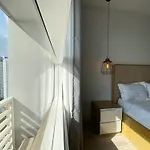 Can Ho 2Pn Tai Trung Tam Q7 View Sieu Dep Sieu Re