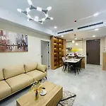 Luxury Apartment At Cardinal Court