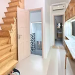 Lam House