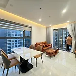 Nha Cua Truc - Diamond Alnata Plus Celadon City