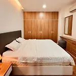 Super Cozy & Quiet Apartment, 1Br Republic Plaza