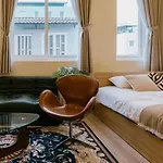 Duplex Studio Near D1 With Floor To Ceiling Window