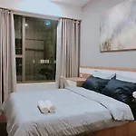 Urban Oasis Apartment - Ha Do Centrosa