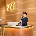 Kin Hotel Ly Tu Trong