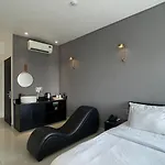 A In Hotel Riverside