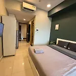 Saigon Home Apartment - Infinity Pool