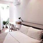 Cozy Minimalist Studio Near Bui Vien Walking Street, District 1