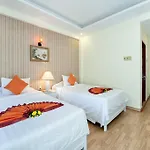 Paris Gold Hotel