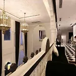 Chloe Gallery