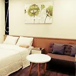 Smiley Apartment 11