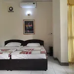 Giang Hotel