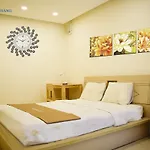 Mekong Hotel & Restaurant