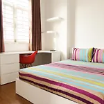 Smiley Apartment 2