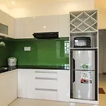 Smiley Apartment 2
