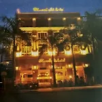 Moonlight Hotel