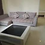 Queen Central Apartment Hotel