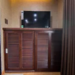 Reddoorz Plus @ Nguyen Trai Street