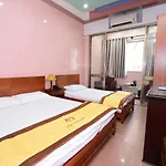 Le Ai Hotel