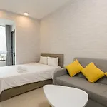 Garden & Pool Signature Rivergate