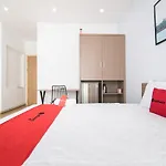 Reddoorz @ Tran Hung Dao Street