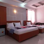Gold Lion Hotel