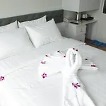 Dragon Hotel 1