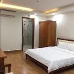Sunny Hotel And Apartment