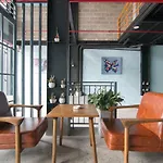 Reddoorz Plus @ Ung Van Khiem Street