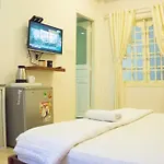 Happyhomes 42 Villa Center Hotel