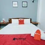 Reddoorz @ Trung Son Residence 3