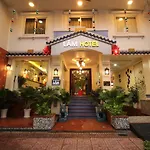 Lam Hotel