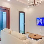 Landmark 81-10.20