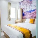 Sky Hotel 184