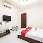 Reddoorz Near Pico Plaza Cong Hoa