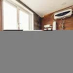 D3 Luxury Como Service Apartment Near D1
