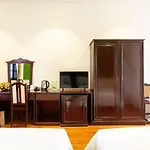 Gloria\'S Hotel