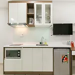 Oyo 295 Vitago Apartment