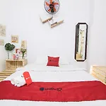 Reddoorz Near Bui Vien Walking Street 2