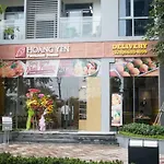 Omi Homestay - Vinhomes Central Park