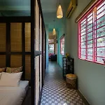 The Red House - Hostel