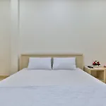 Goldstay 218