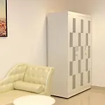 Le Hieu Apartment At Sky Center