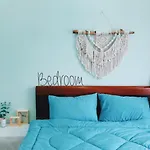 Anna\'S House
