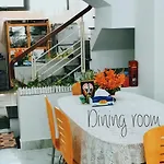 Anna\'S House